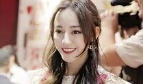 娱乐爆料迪丽热巴秦岚私下关系,友谊见证娱乐圈真挚情感